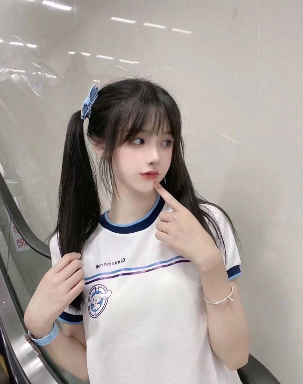 莉卡 19岁 158cm C罩杯 45kg 出身:日本可爱学生妹